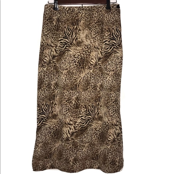 Animal print side slits midi skirt. - Picture 3 of 5
